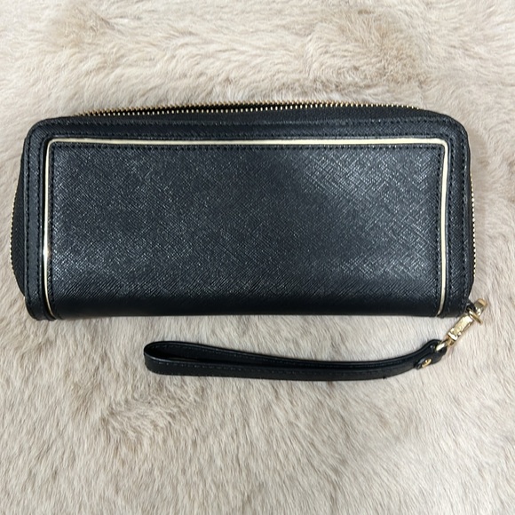 MICHAEL Michael Kors purse and wallet with dust bag. - Picture 3 of 10